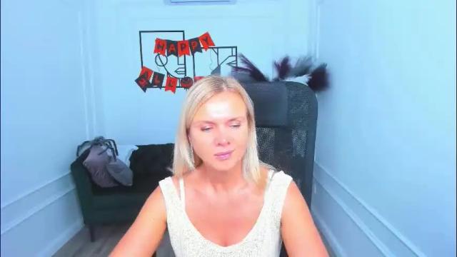 Image 8 of agathaklouin Stream on Chaturbate on 2 days ago