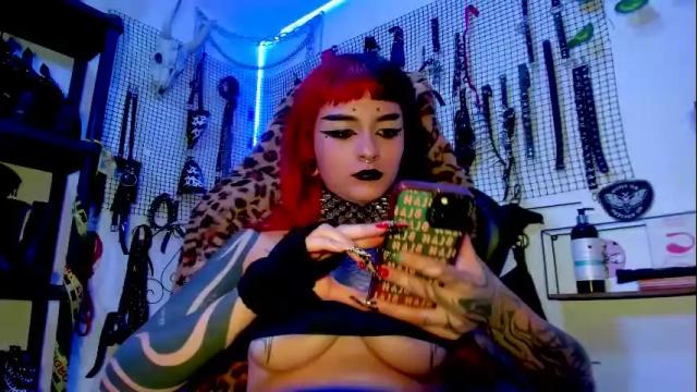 Image 3 of agathamoonn Stream on Chaturbate on 4 months ago