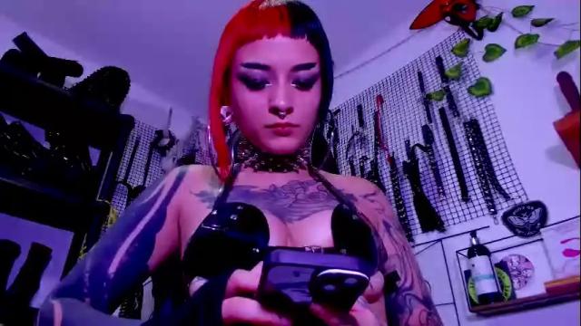 Image 12 of agathamoonn Stream on Chaturbate on 3 months ago