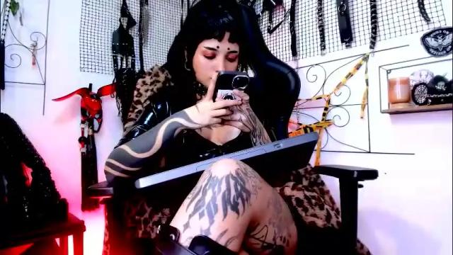 Image 6 of agathamoonn Stream on Chaturbate on 2 months ago