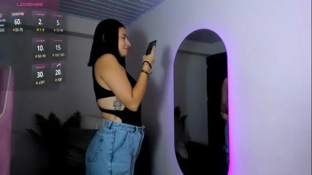Thumbnail 1, agatharossi1_'s Stream at Chaturbate, 22 days ago