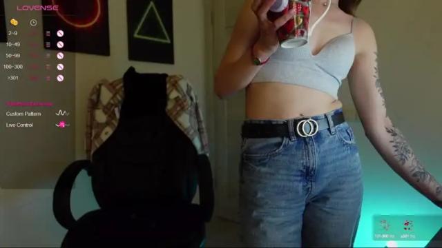Image 6 of agelina_summer Stream on Chaturbate on 1 month ago