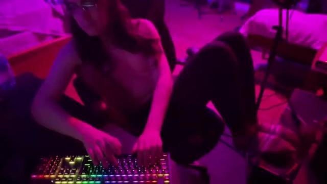 Image 6 of agirlandhercat Stream on Chaturbate on 17 months ago