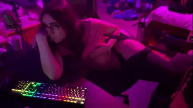 Thumbnail 3, agirlandhercat's Stream at Chaturbate, 17 months ago