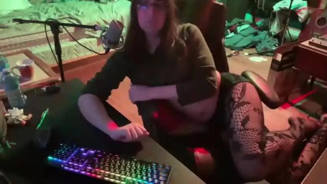 Thumbnail 2, agirlandhercat's Stream at Chaturbate, 17 months ago