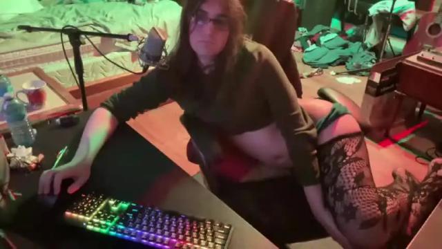 Thumbnail 3, agirlandhercat's Stream at Chaturbate, 17 months ago