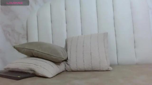 Thumbnail 1, agnes_gil's Stream at Chaturbate, 16 months ago