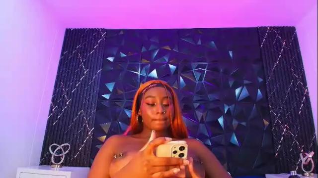 Image 11 of agnesbailey Stream on Chaturbate on 12 days ago
