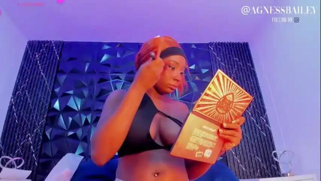 Image 10 of agnesbailey Stream on Chaturbate on 2 months ago
