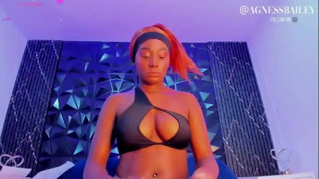 Image 7 of agnesbailey Stream on Chaturbate on 2 months ago