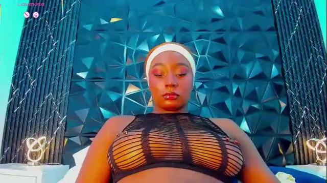 Image 12 of agnesbailey Stream on Chaturbate on 19 days ago