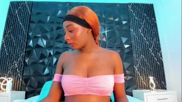 Image 8 of agnesbailey Stream on Chaturbate on 13 days ago