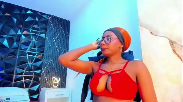 Image 3 of agnesbailey Stream on Chaturbate on 1 day ago