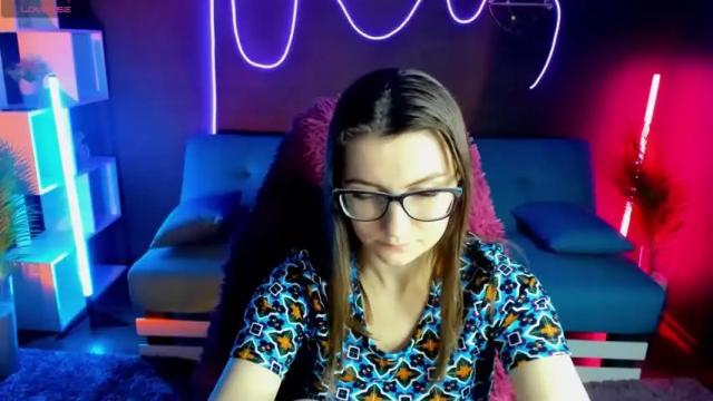 Image 12 of agnesvailet Stream on Chaturbate on 13 months ago