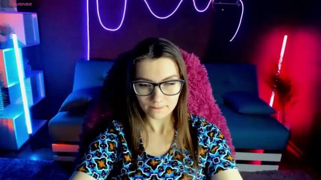 Image 3 of agnesvailet Stream on Chaturbate on 13 months ago