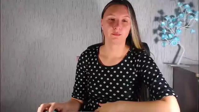 Image 2 of agnete_ Stream on Chaturbate on 1 month ago