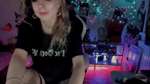 Image 7 of agonygirlxxx Stream on Chaturbate on 17 days ago