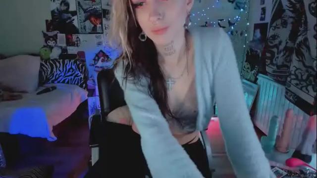 Image 2 of agonygirlxxx Stream on Chaturbate on 3 days ago