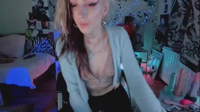 Image 3 of agonygirlxxx Stream on Chaturbate on 3 days ago