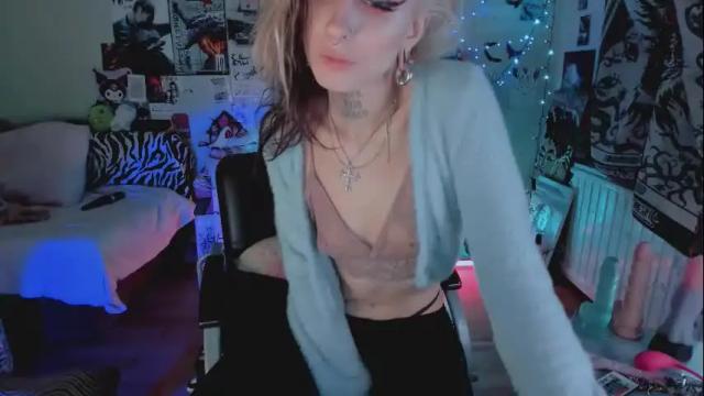 Image 7 of agonygirlxxx Stream on Chaturbate on 3 days ago