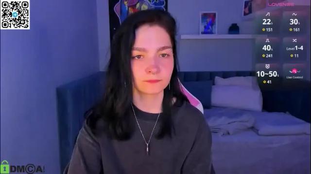 Image 3 of ahgel_love Stream on Chaturbate on 3 months ago