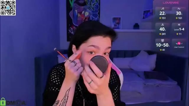 Image 2 of ahgel_love Stream on Chaturbate on 3 months ago