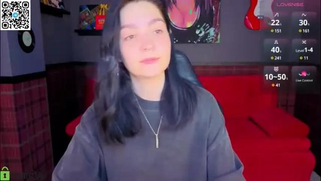 Image 8 of ahgel_love Stream on Chaturbate on 2 months ago