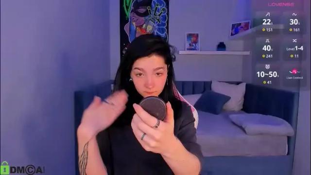 Image 2 of ahgel_love Stream on Chaturbate on 2 months ago