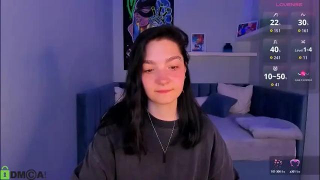 Image 6 of ahgel_love Stream on Chaturbate on 2 months ago