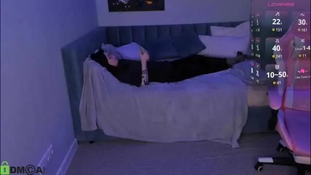 Image 3 of ahgel_love Stream on Chaturbate on 1 month ago