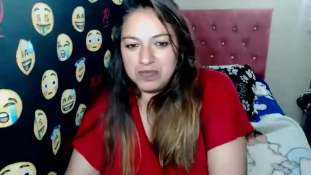 Image 12 of ahiara_2u Stream on Chaturbate on 18 months ago