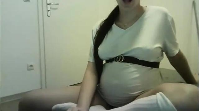 Image 3 of ahotkitty18 Stream on Chaturbate on 10 days ago