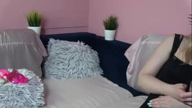 Image 4 of ahriangel Stream on Chaturbate on 1 month ago