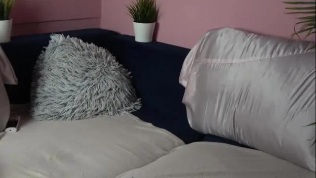 Image 2 of ahriangel Stream on Chaturbate on 1 month ago