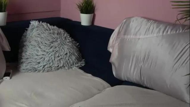 Image 4 of ahriangel Stream on Chaturbate on 1 month ago