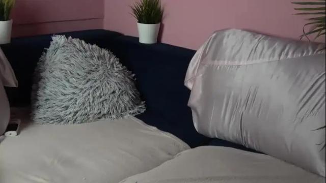Image 6 of ahriangel Stream on Chaturbate on 1 month ago