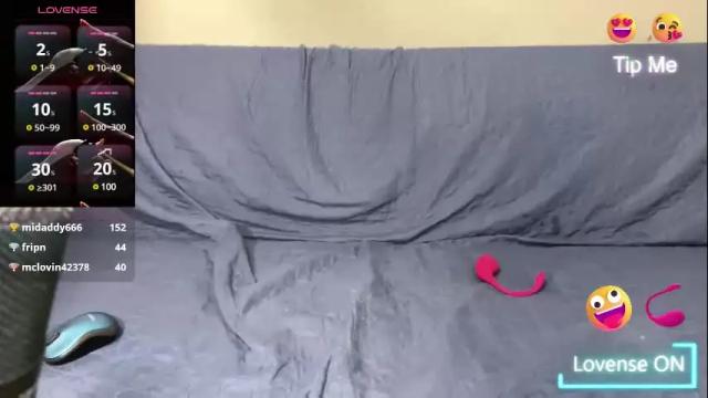 Image 6 of ahsleysnow Stream on Chaturbate on 1 month ago