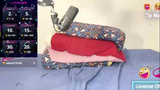 Image 2 of ahsleysnow Stream on Chaturbate on 1 month ago