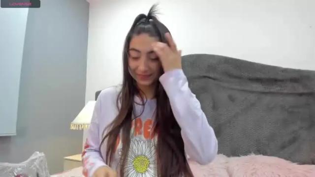 Image 10 of ahyshel_1 Stream on Chaturbate on 19 months ago