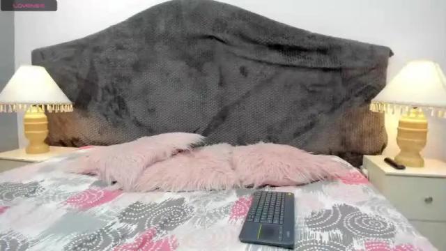 Image 7 of ahyshel_1 Stream on Chaturbate on 19 months ago