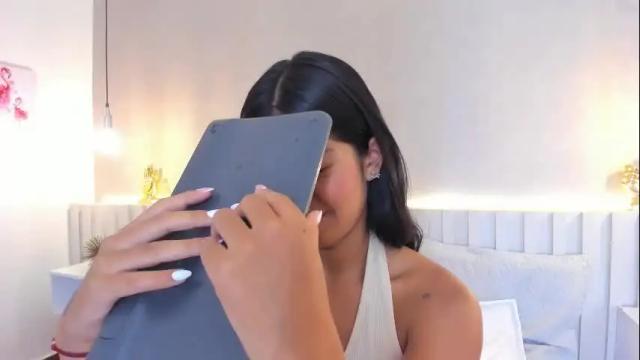 Image 11 of aida_moreno Stream on Chaturbate on 26 days ago