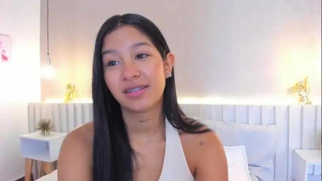 Image 8 of aida_moreno Stream on Chaturbate on 26 days ago