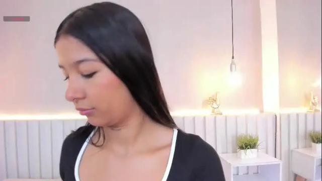 Image 3 of aida_moreno Stream on Chaturbate on 14 days ago