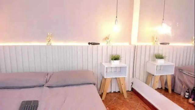 Image 4 of aida_moreno Stream on Chaturbate on 12 days ago