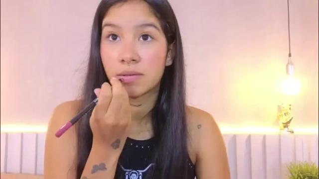 Image 2 of aida_moreno Stream on Chaturbate on 5 months ago