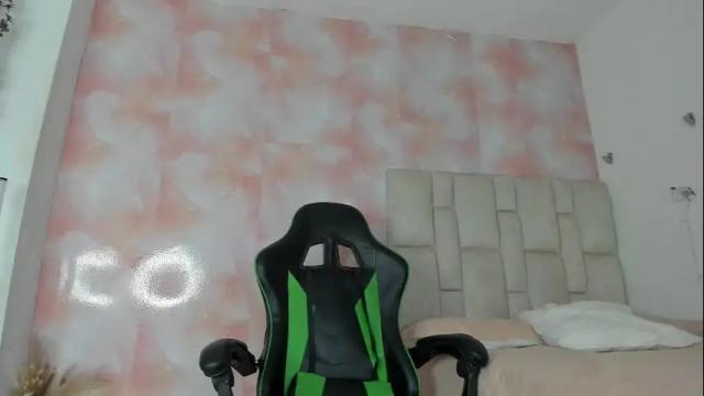Image 6 of aida_rose Stream on Chaturbate on 1 month ago