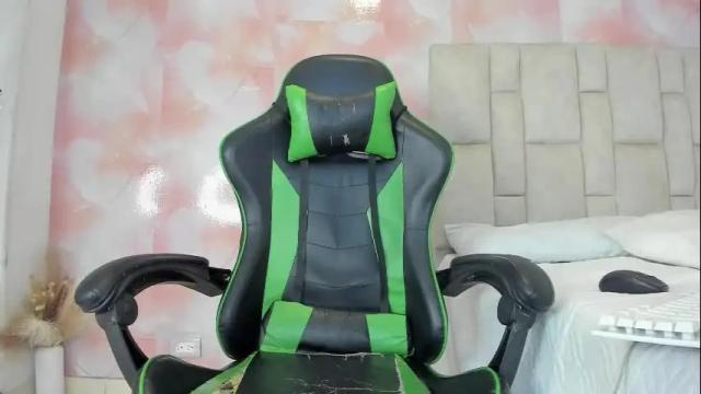 Image 6 of aida_rose Stream on Chaturbate on 1 month ago