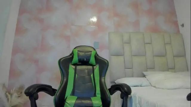 Image 2 of aida_rose Stream on Chaturbate on 4 days ago