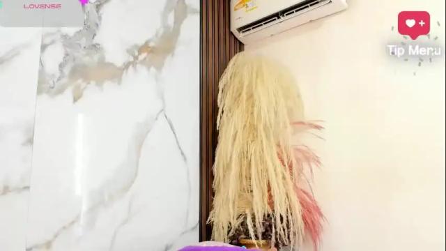 Image 2 of aidaadams Stream on Chaturbate on 2 days ago