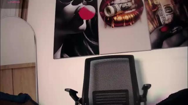 Image 7 of aidaadams Stream on Chaturbate on 28 days ago